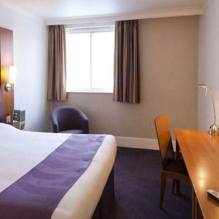 Premier Inn Pontypool Eksteriør bilde